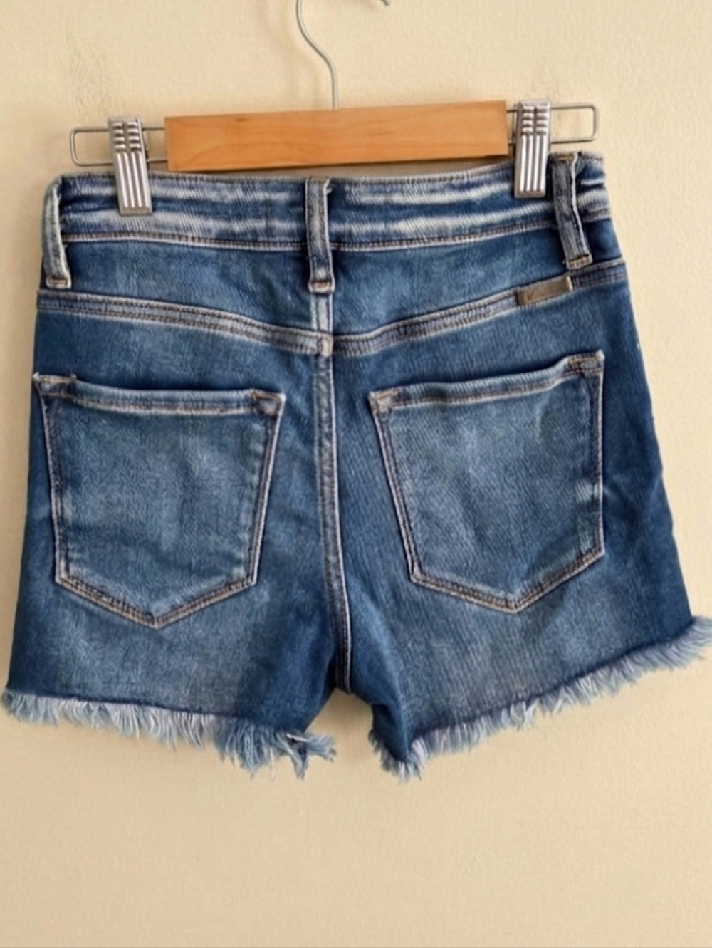 KanCan Mid-Rise Distressed Shorts Size S - Picture 3 of 5